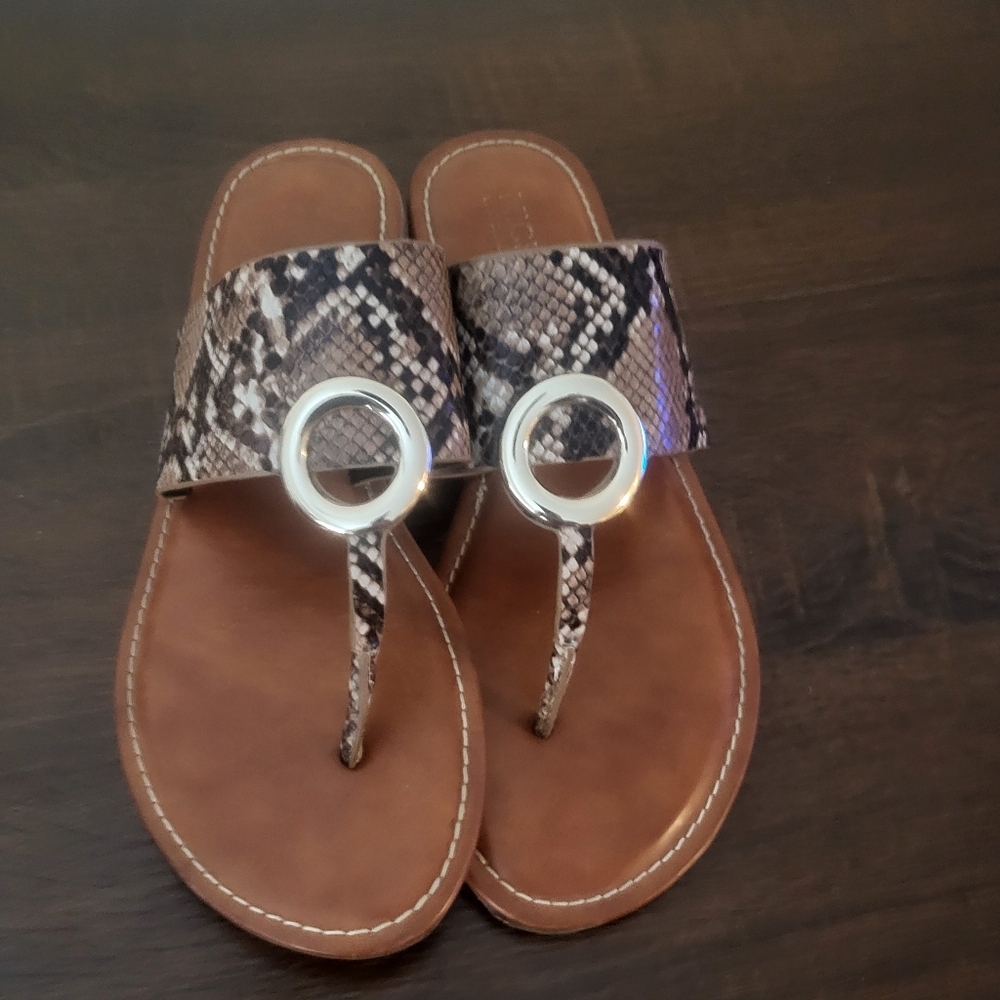 Michael Shannon ladies sandals size 10